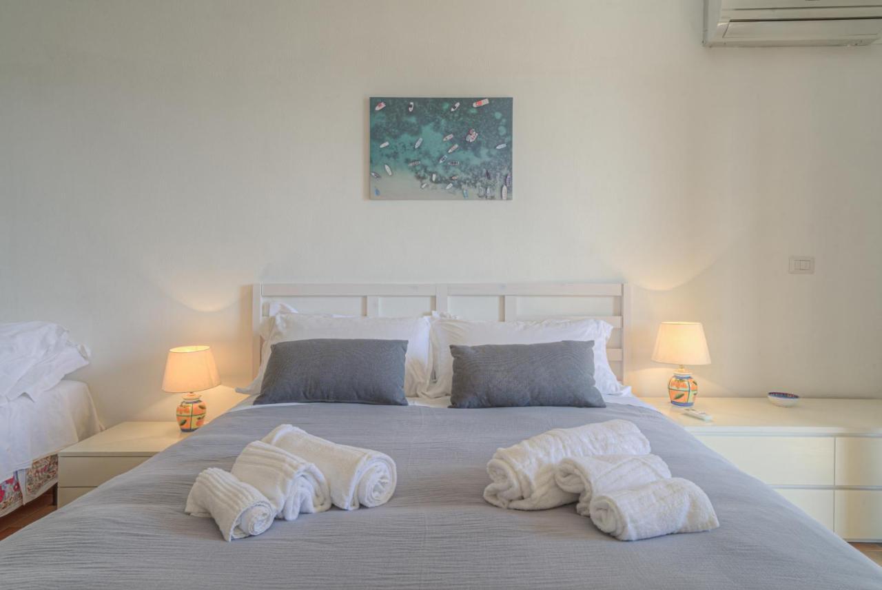טאורמינה Villa Infinity Vista Mare E Relax מראה חיצוני תמונה